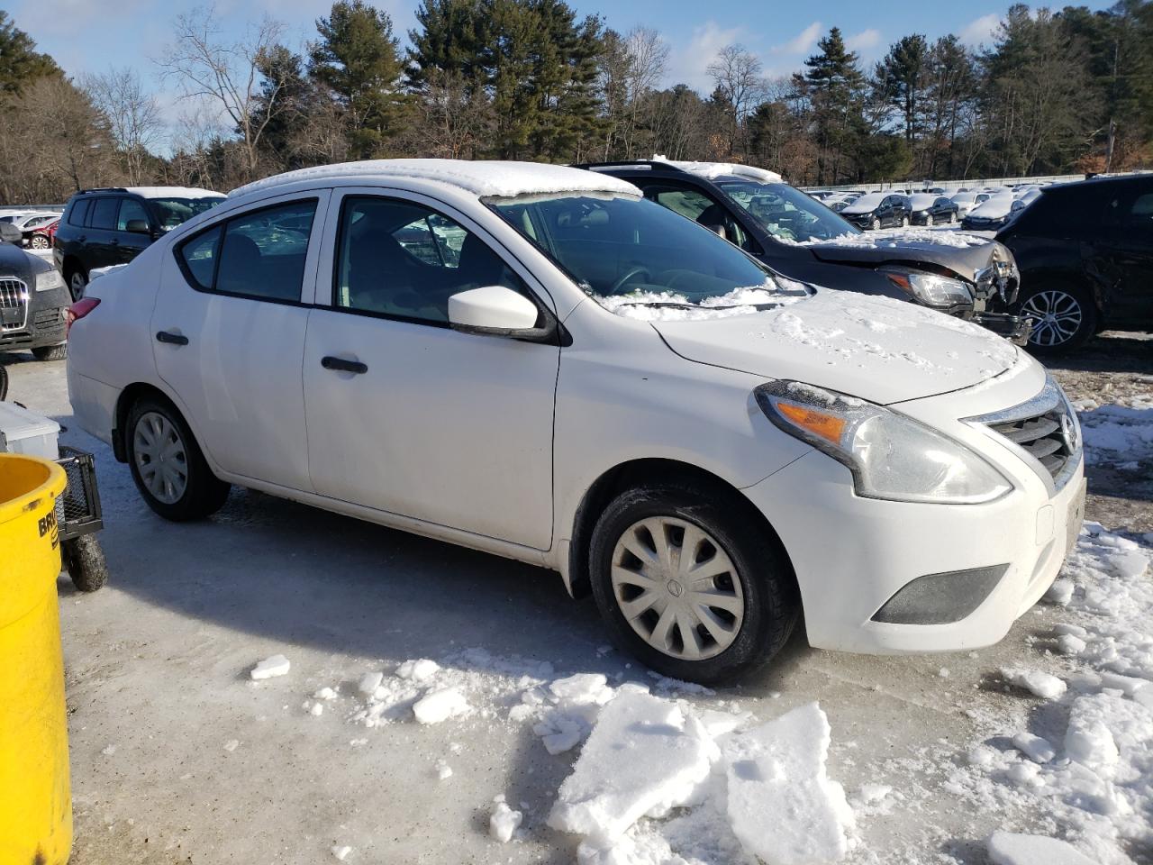 2017 Nissan Versa - Image 4