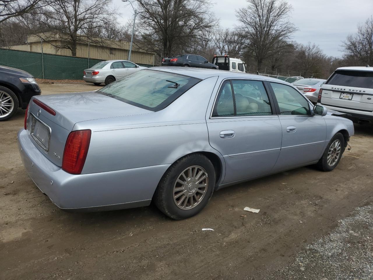 2004 Cadillac De Ville - Image 3