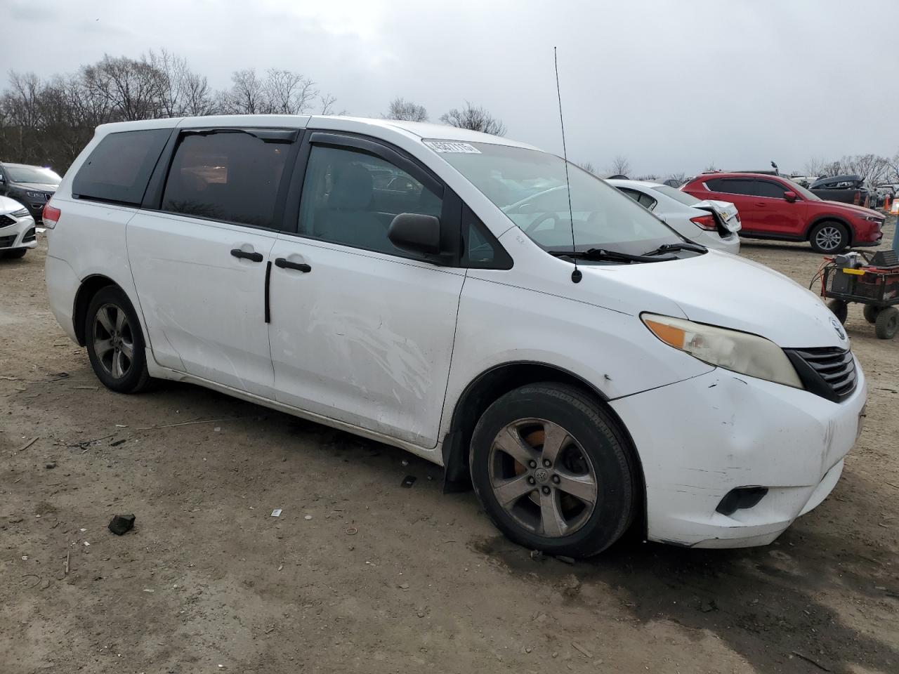 2014 Toyota Sienna - Image 4
