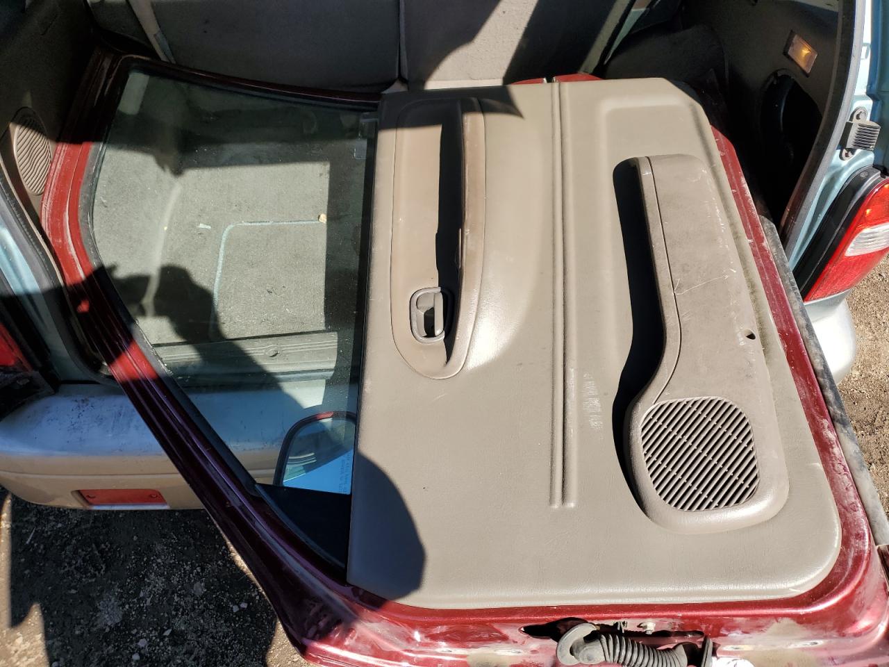 2000 Kia Sportage - Image 12