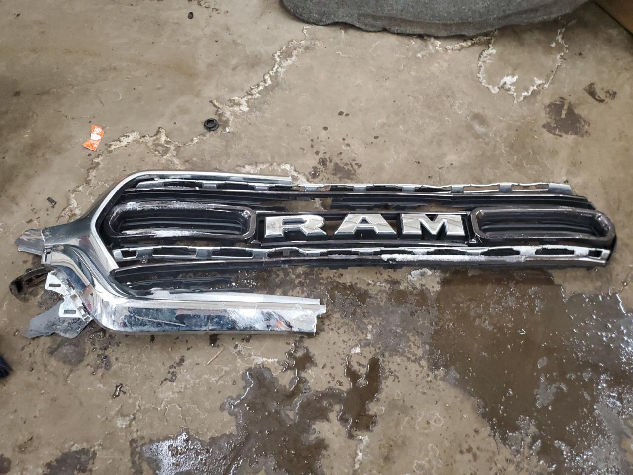 2019 RAM 1500 - Image 12
