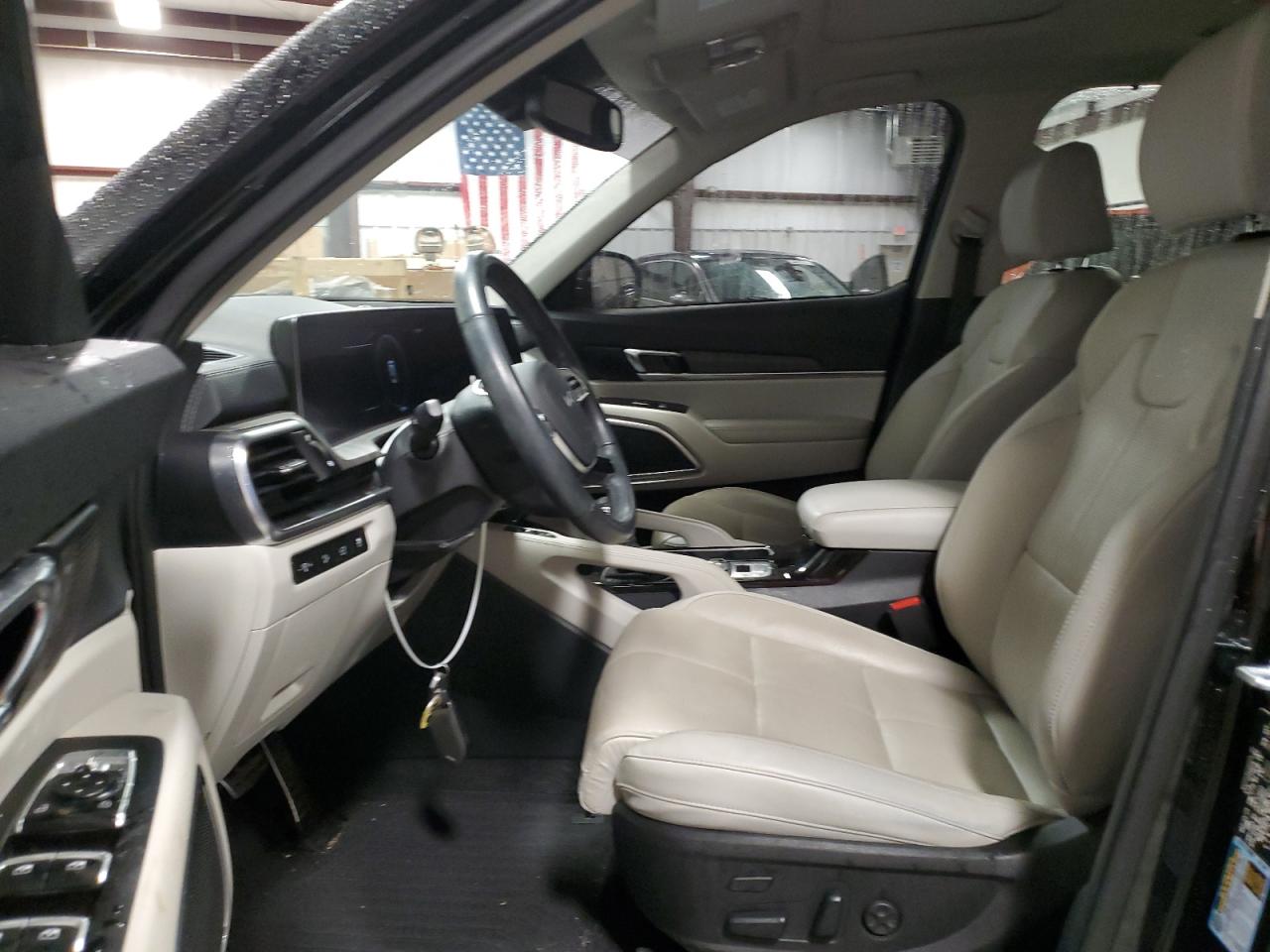 2023 Kia Telluride - Image 7