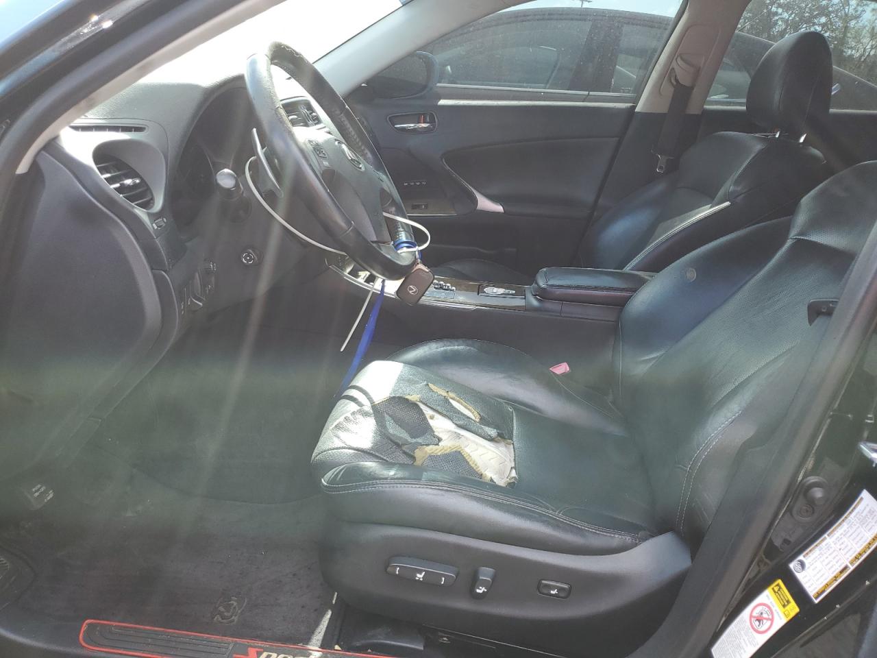 2010 Lexus IS - Image 7