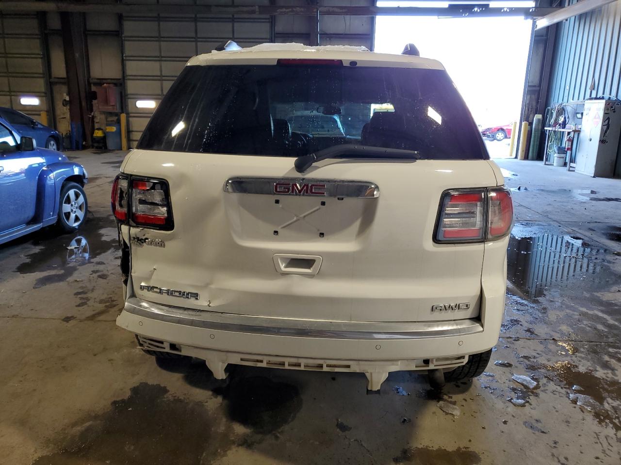 2014 GMC Acadia - Image 6