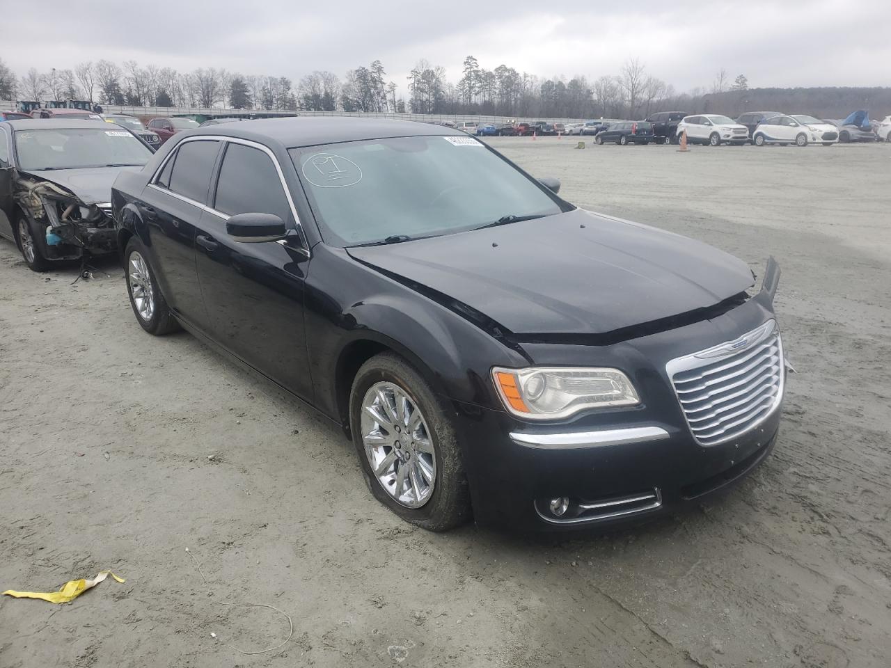 2014 Chrysler 300 - Image 4