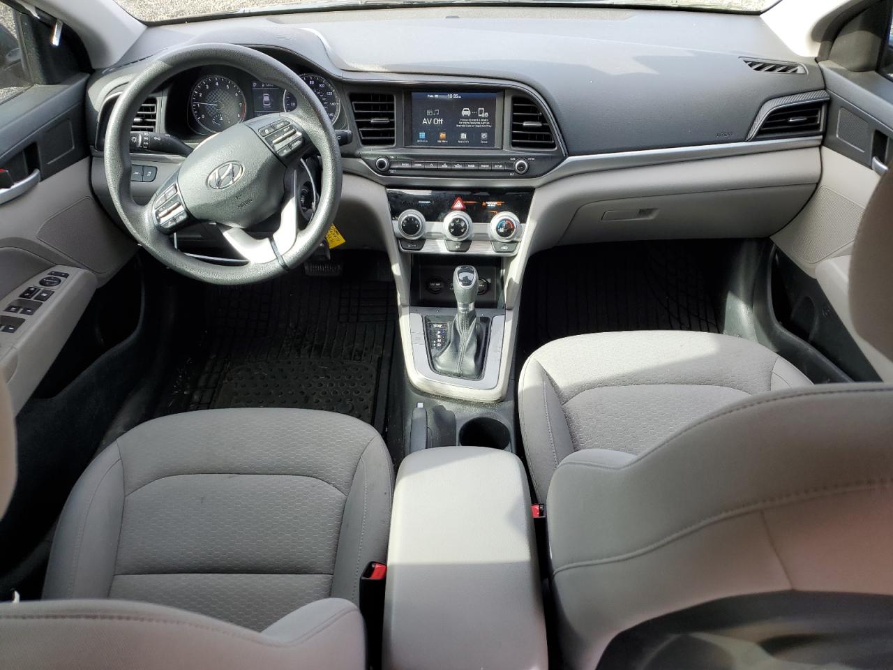 2019 Hyundai Elantra - Image 8