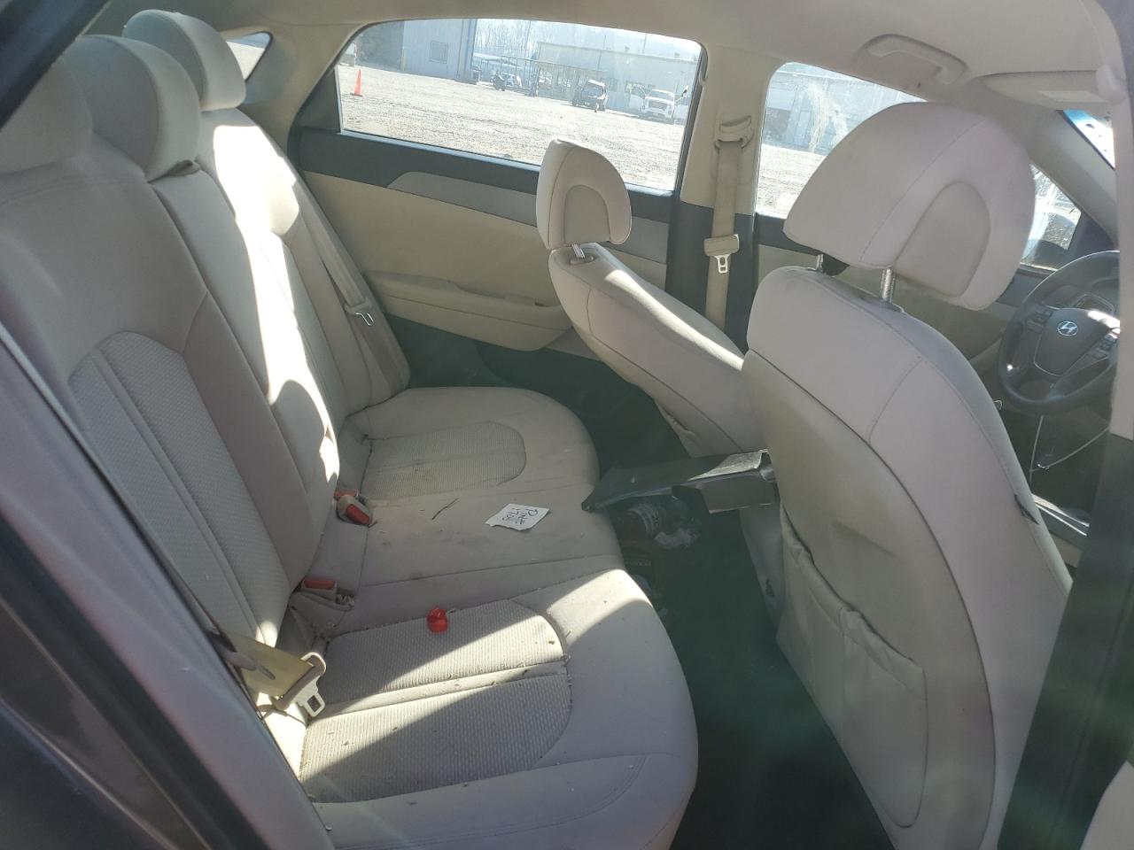 2017 Hyundai Sonata - Image 10