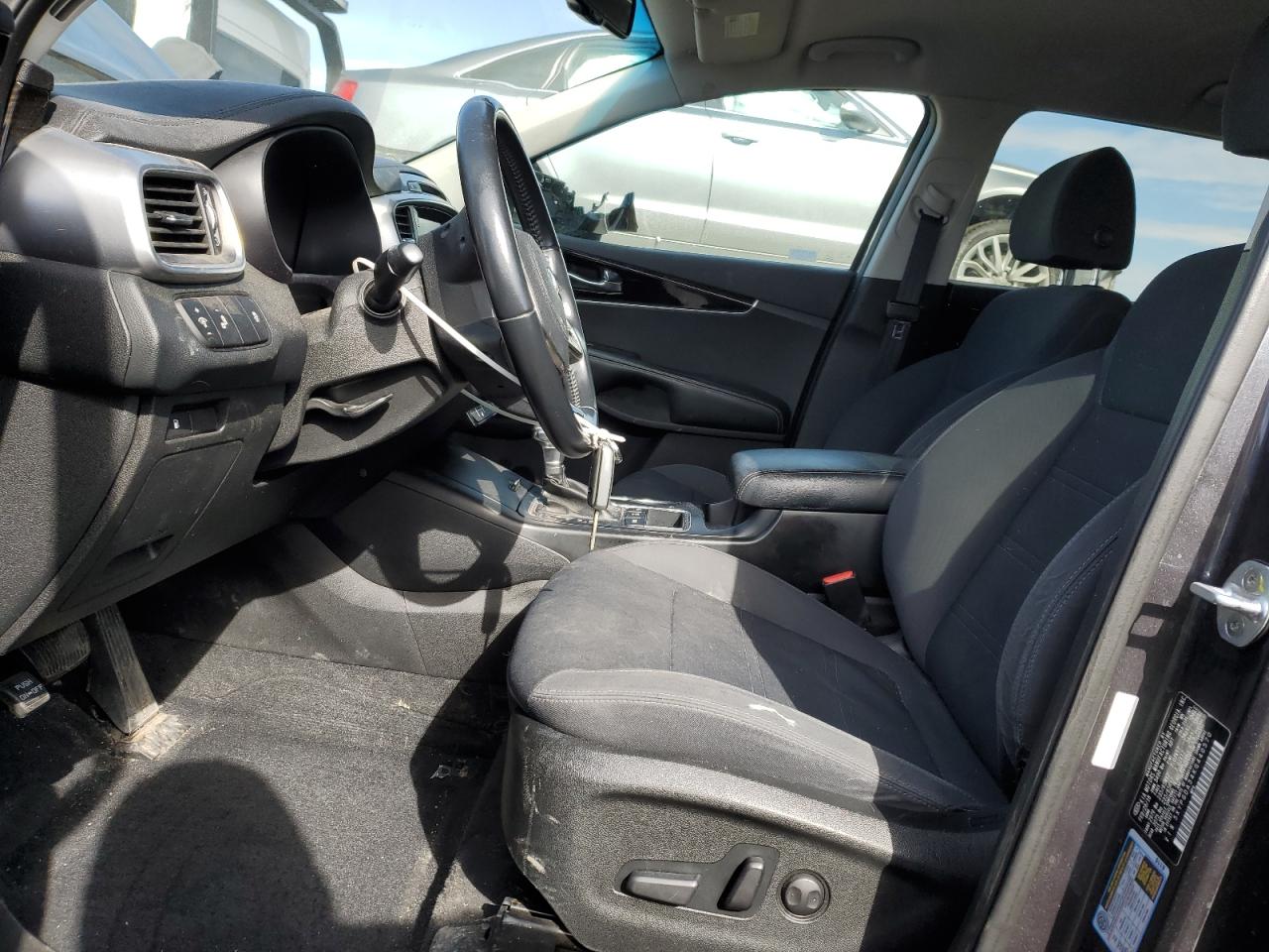 2019 Kia Sorento - Image 7