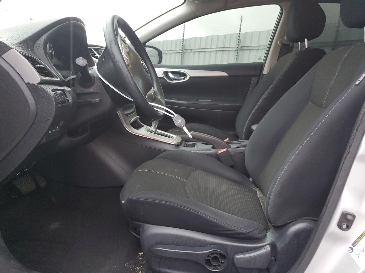 2015 Nissan Sentra - Image 7