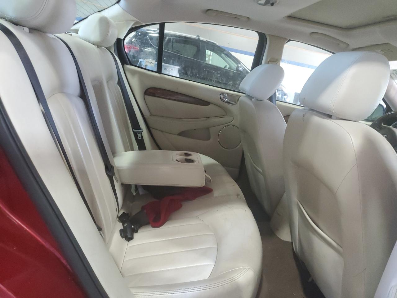 2005 Jaguar X-Type - Image 10