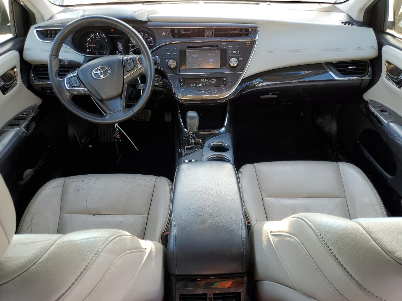 2015 Toyota Avalon - Image 8