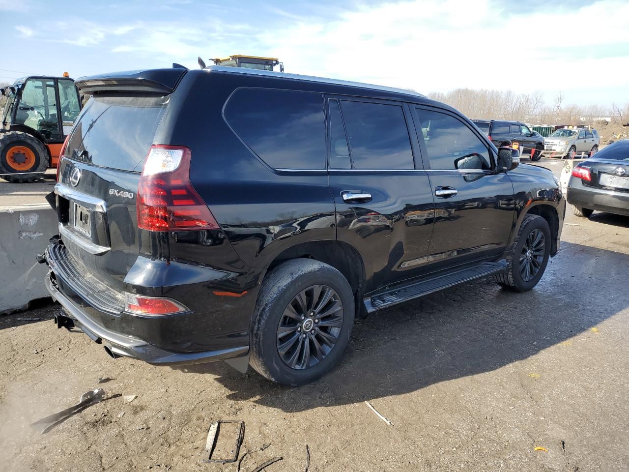 2022 Lexus GX - Image 3