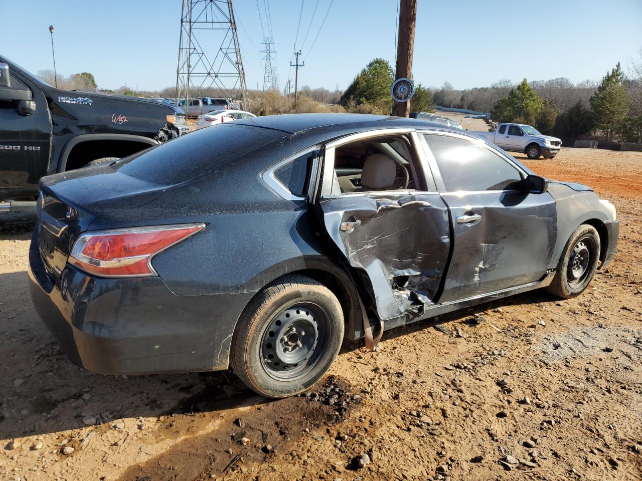 2014 Nissan Altima - Image 3