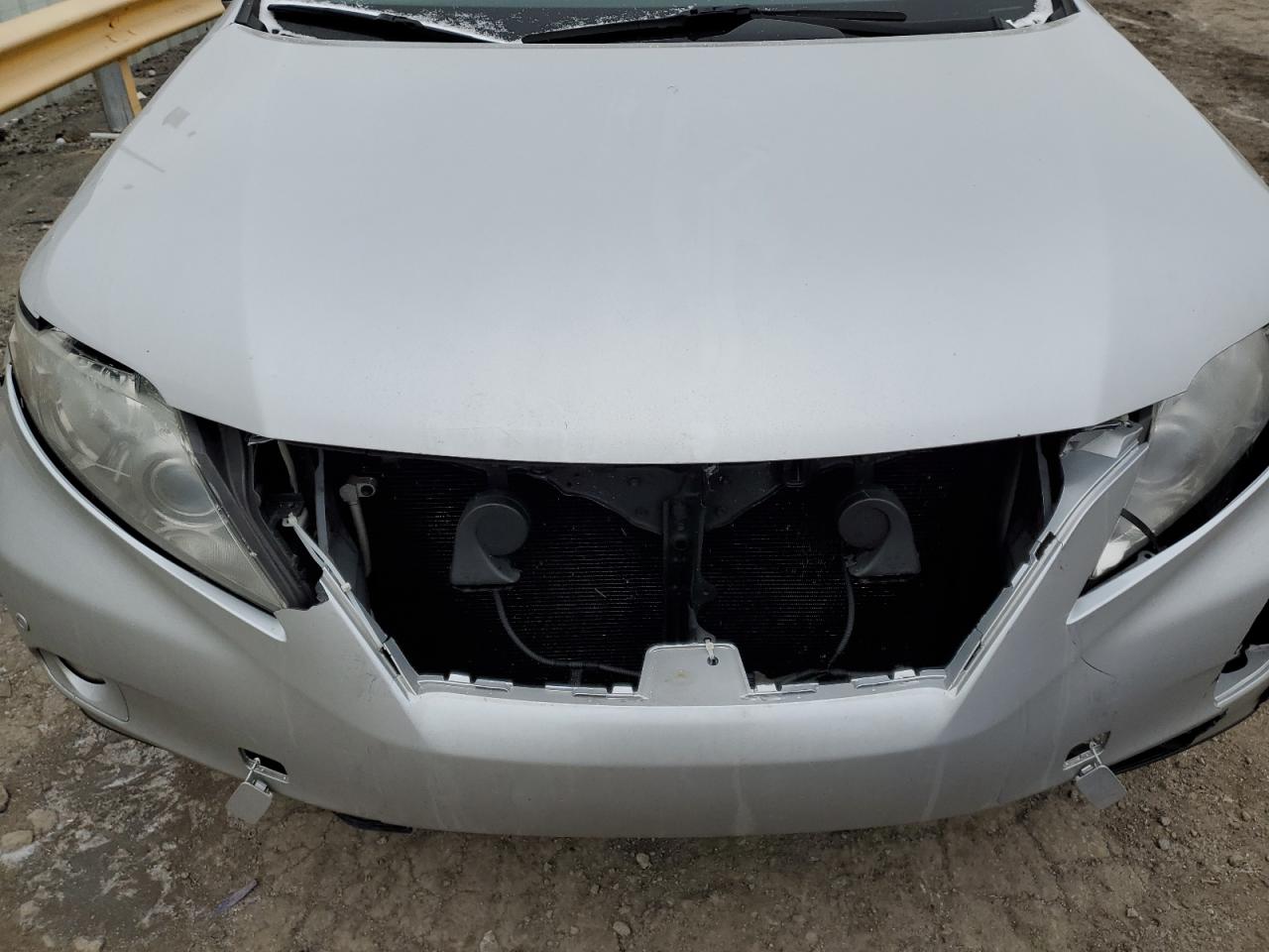 2010 Lexus RX - Image 12