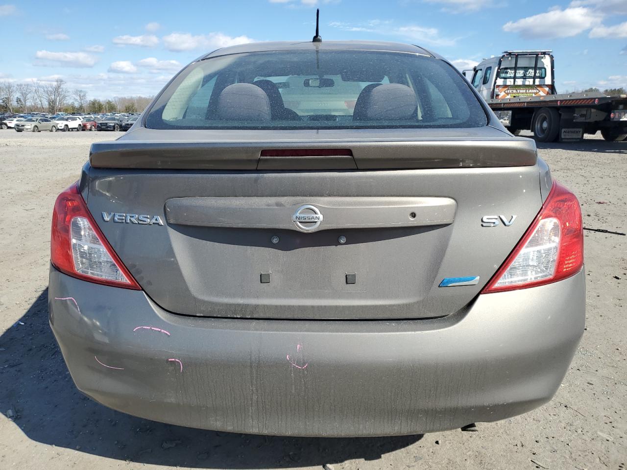 2014 Nissan Versa - Image 6