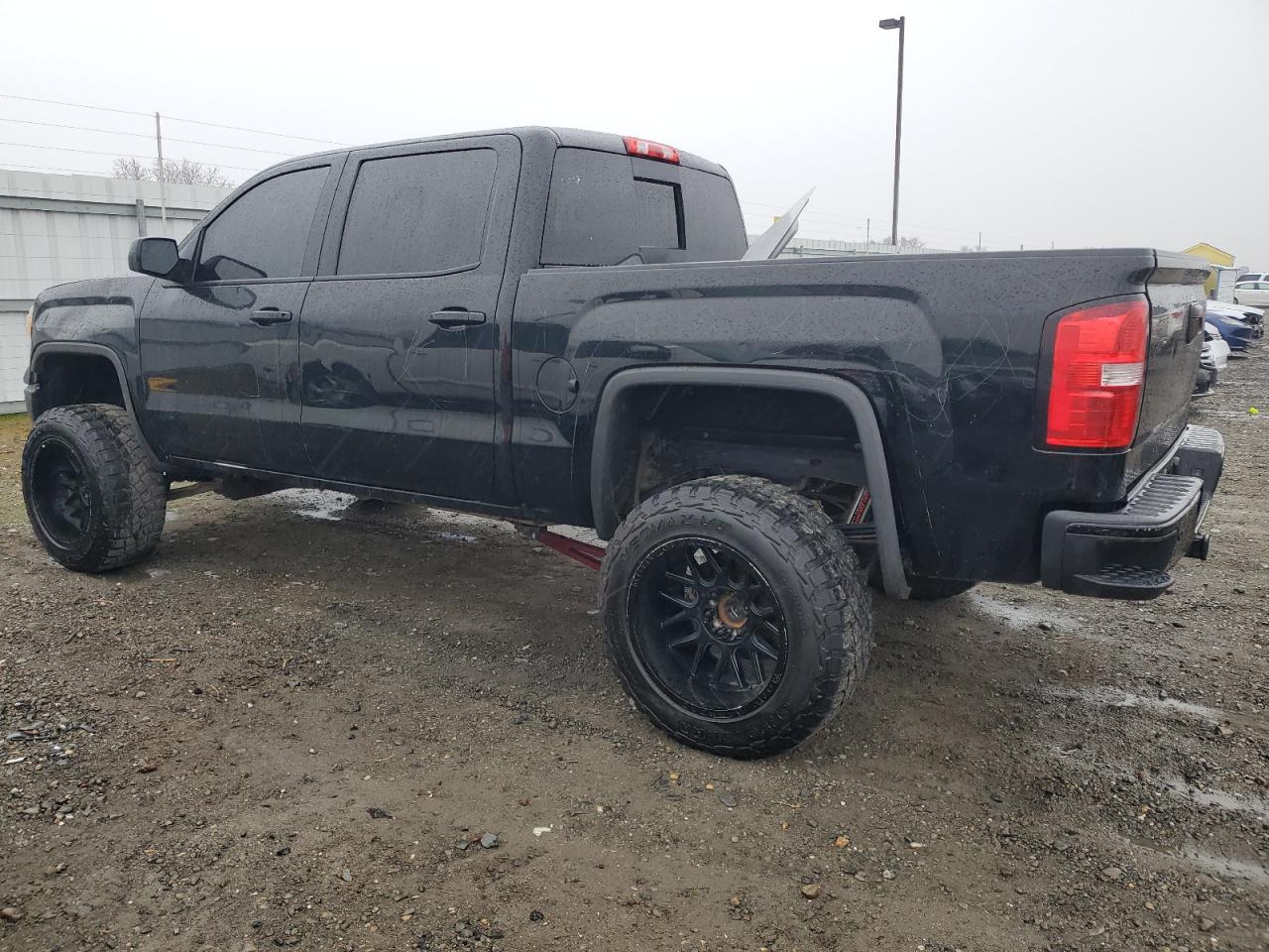2014 GMC Sierra - Image 2