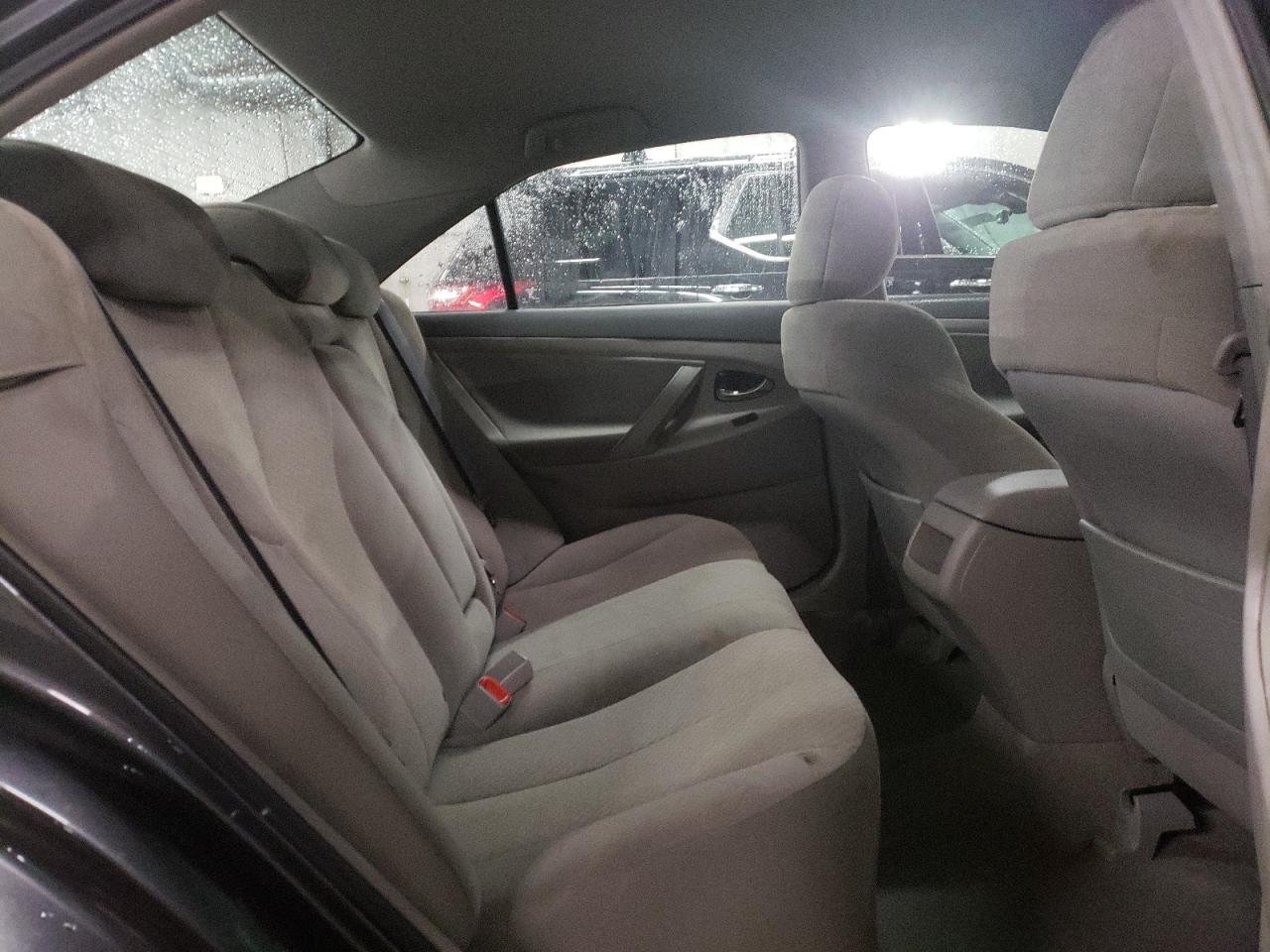 2008 Toyota Camry - Image 10
