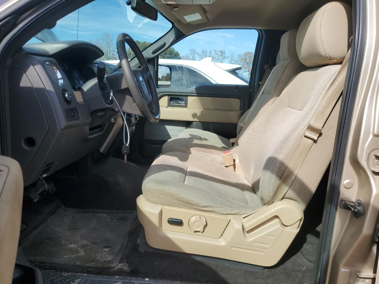 2013 Ford F-150 - Image 7