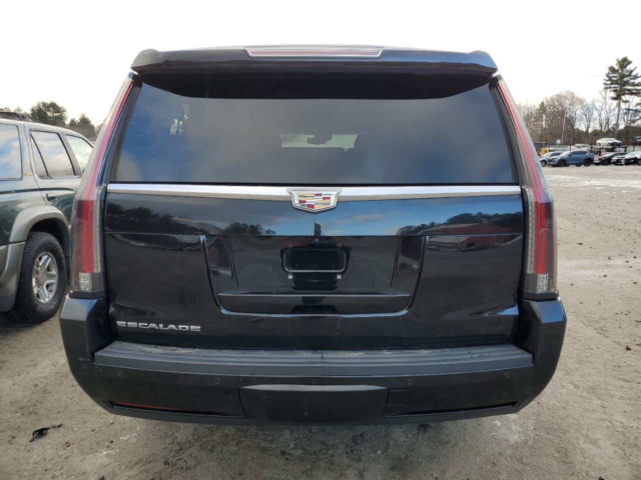 2017 Cadillac Escalade - Image 6