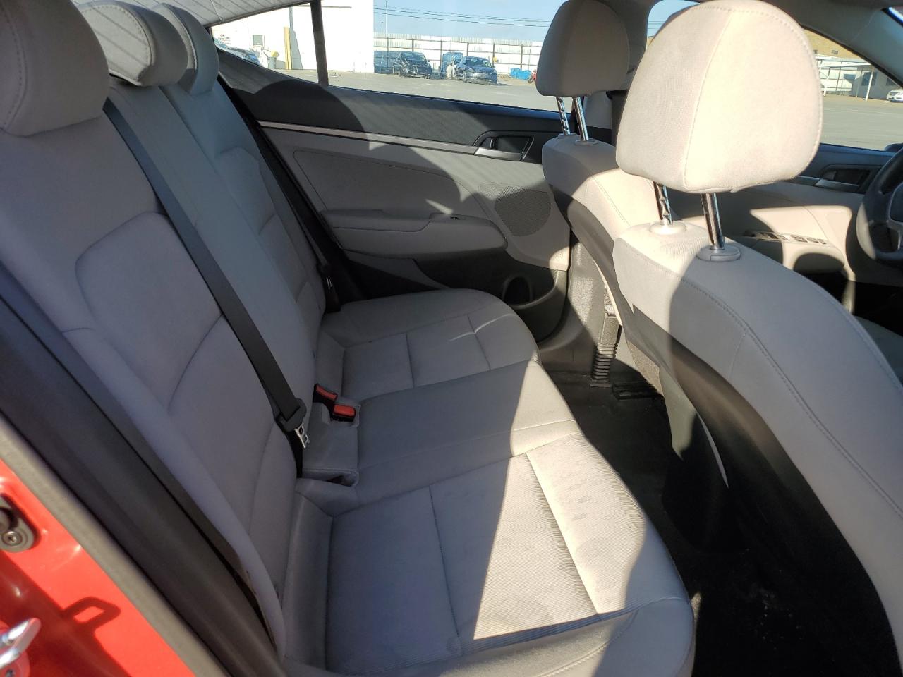 2018 Hyundai Elantra - Image 10