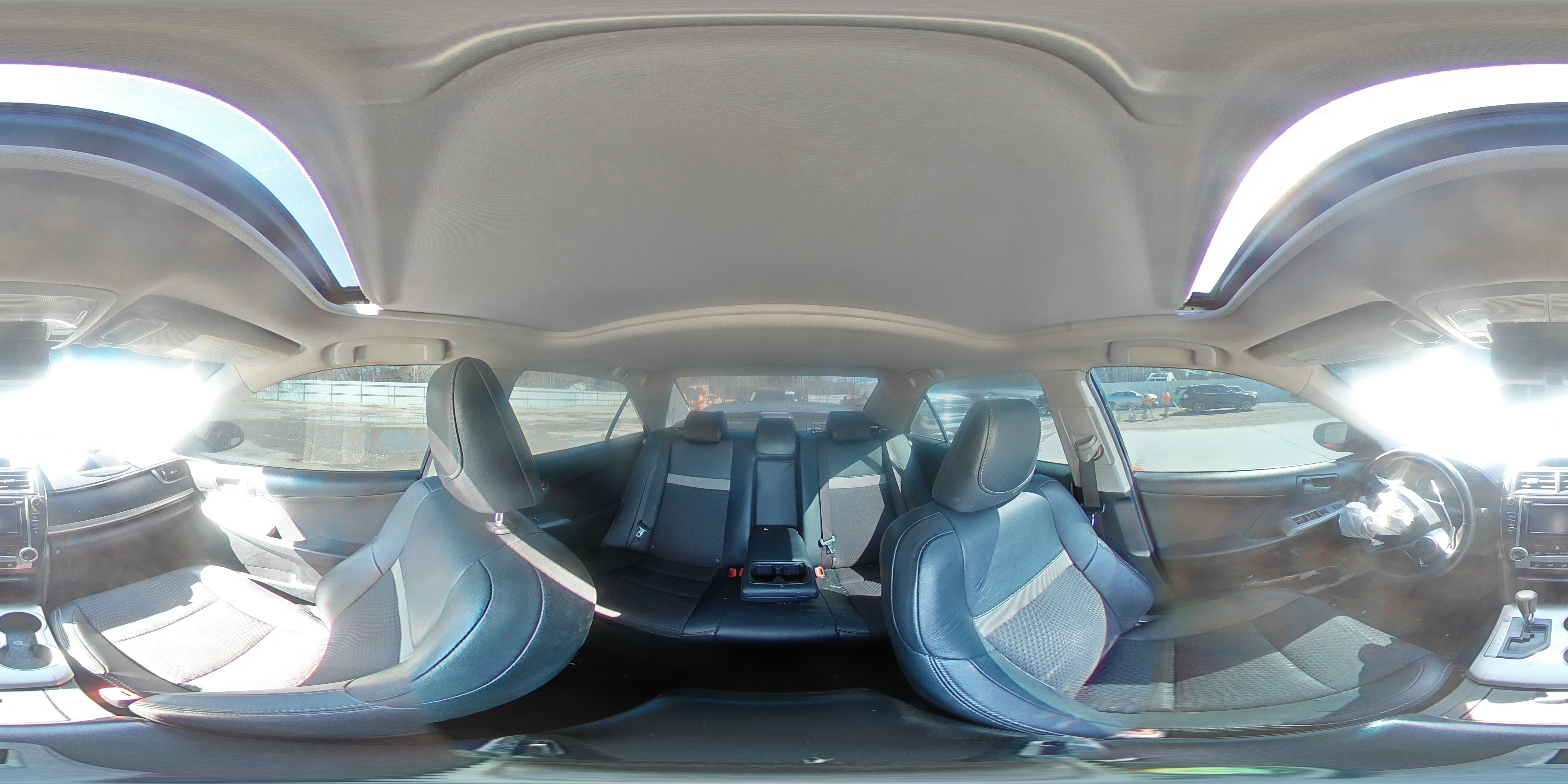 2013 Toyota Camry - Image 13