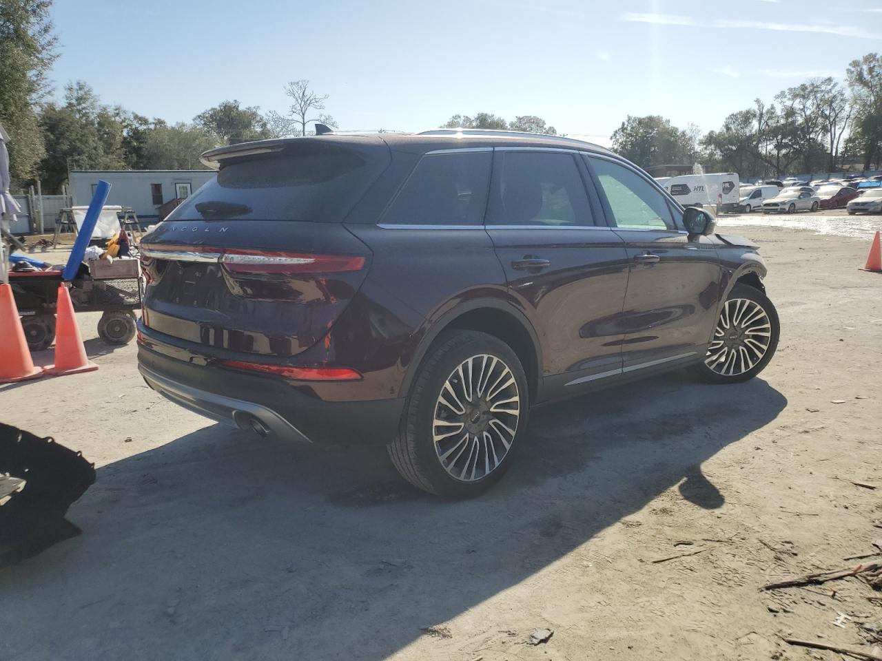 2021 Lincoln Corsair - Image 3