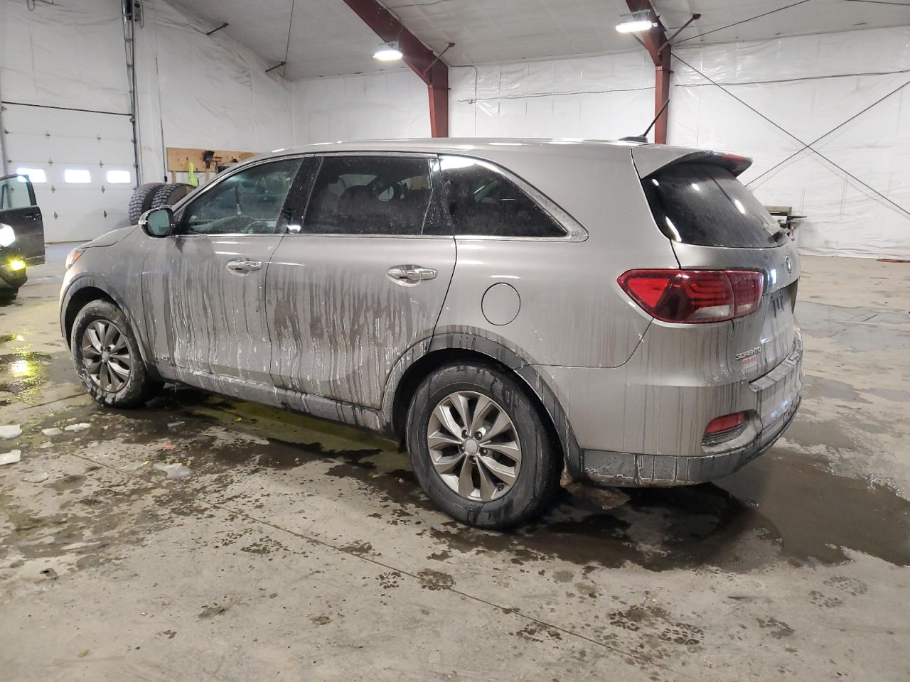 2019 Kia Sorento - Image 2