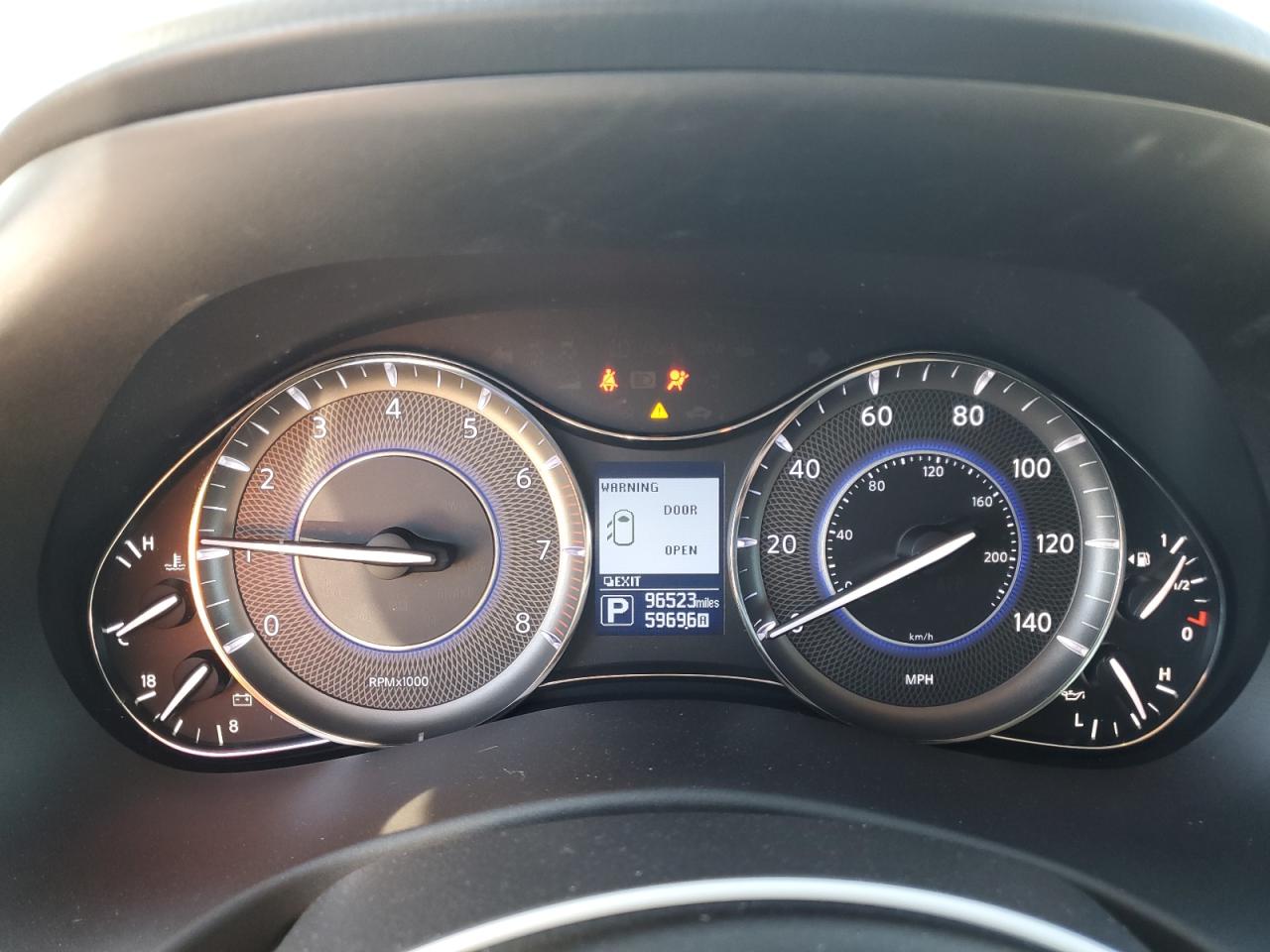 2019 Infiniti QX80 - Image 9
