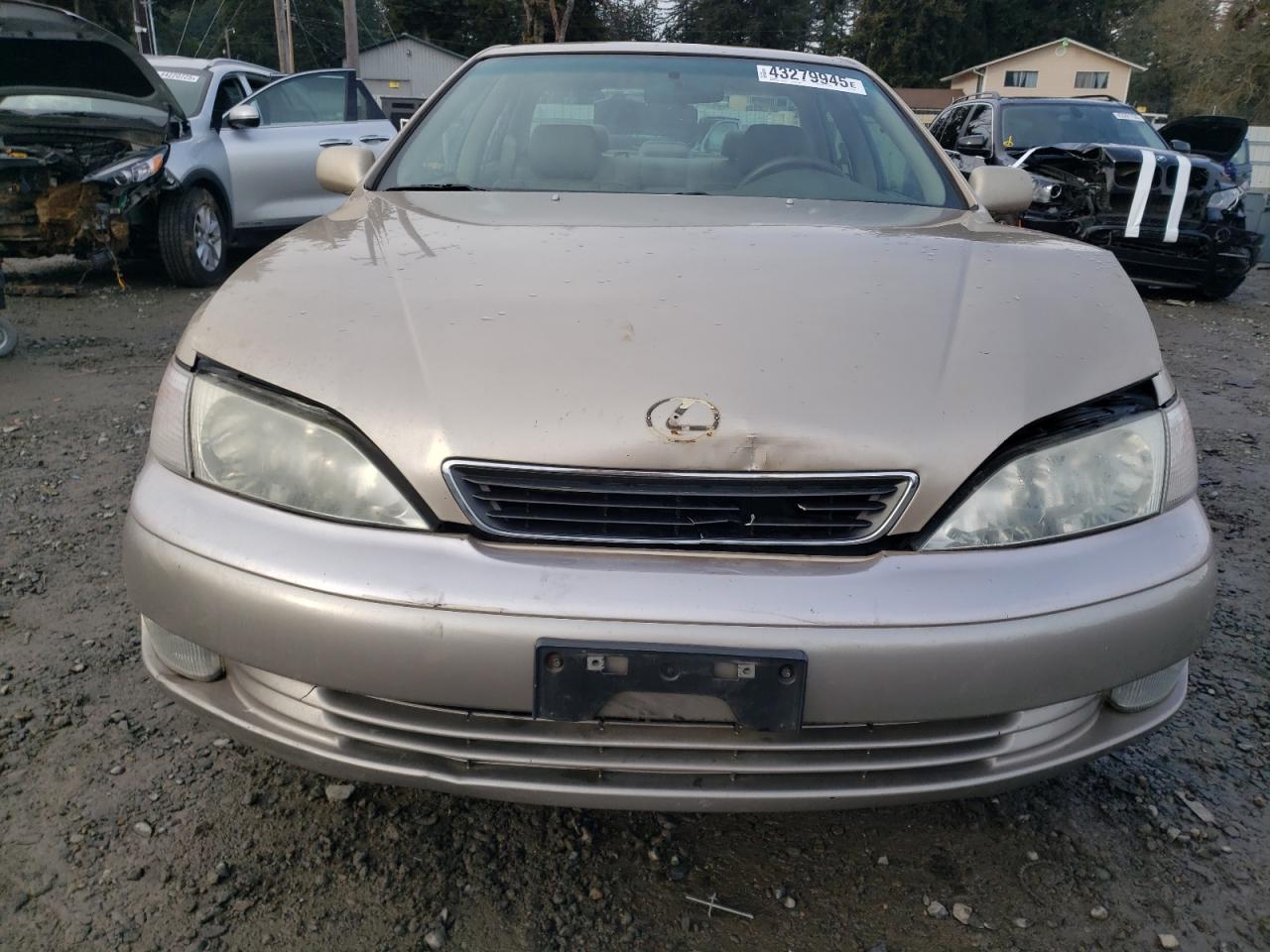 1999 Lexus ES - Image 5
