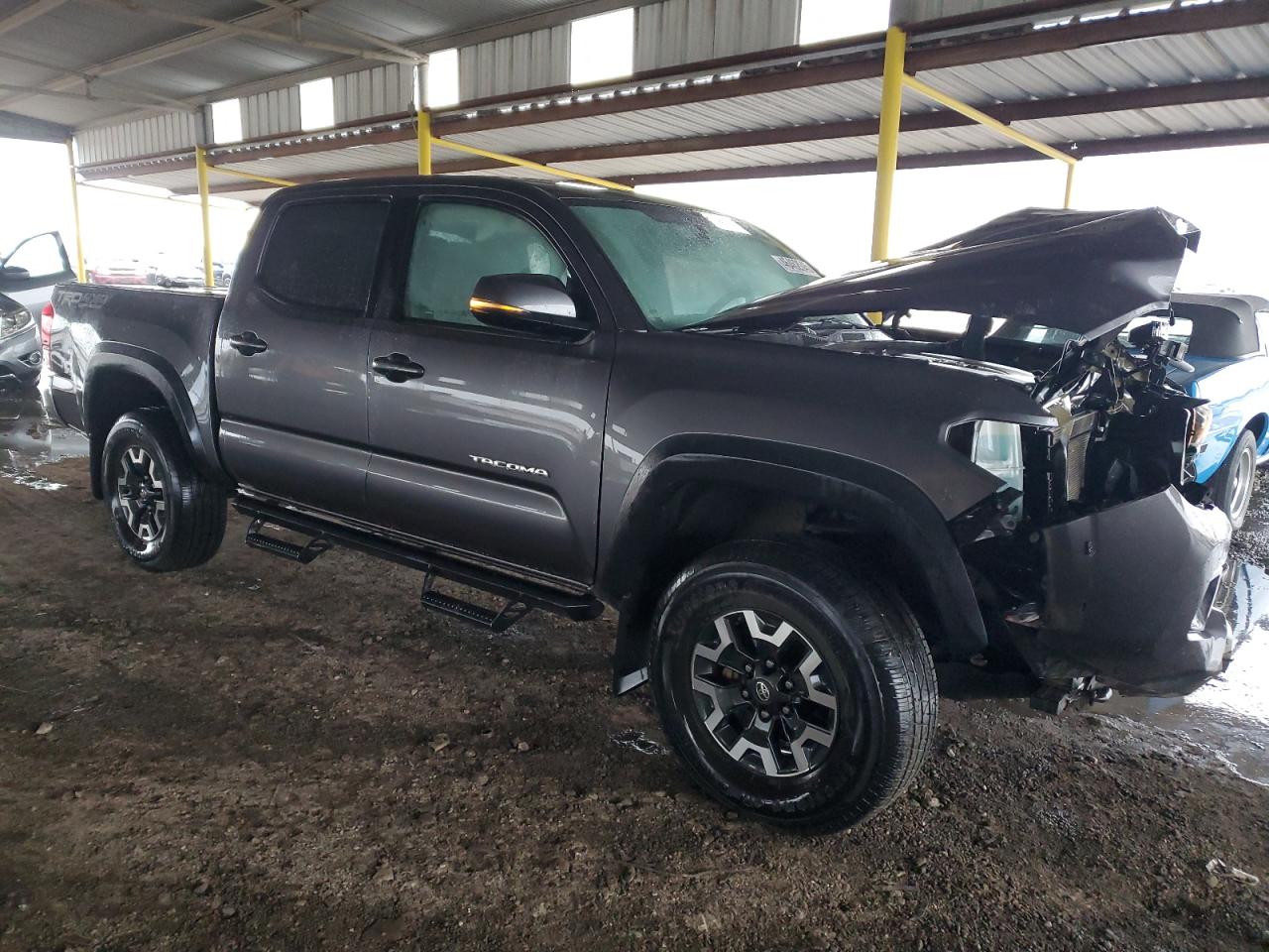 2017 Toyota Tacoma - Image 4