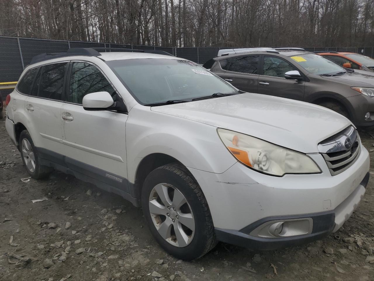 2012 Subaru Outback - Image 4