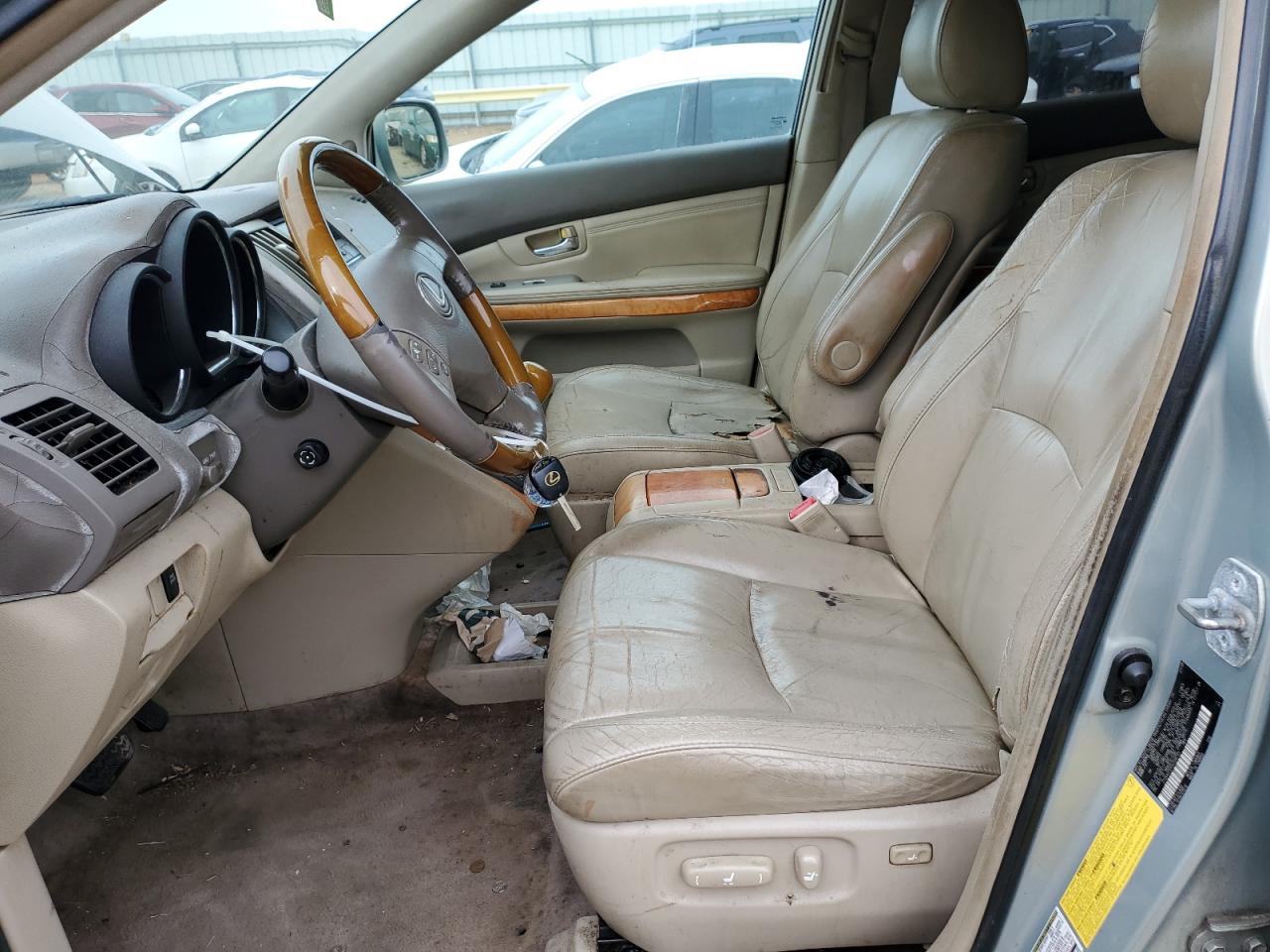 2005 Lexus RX - Image 7