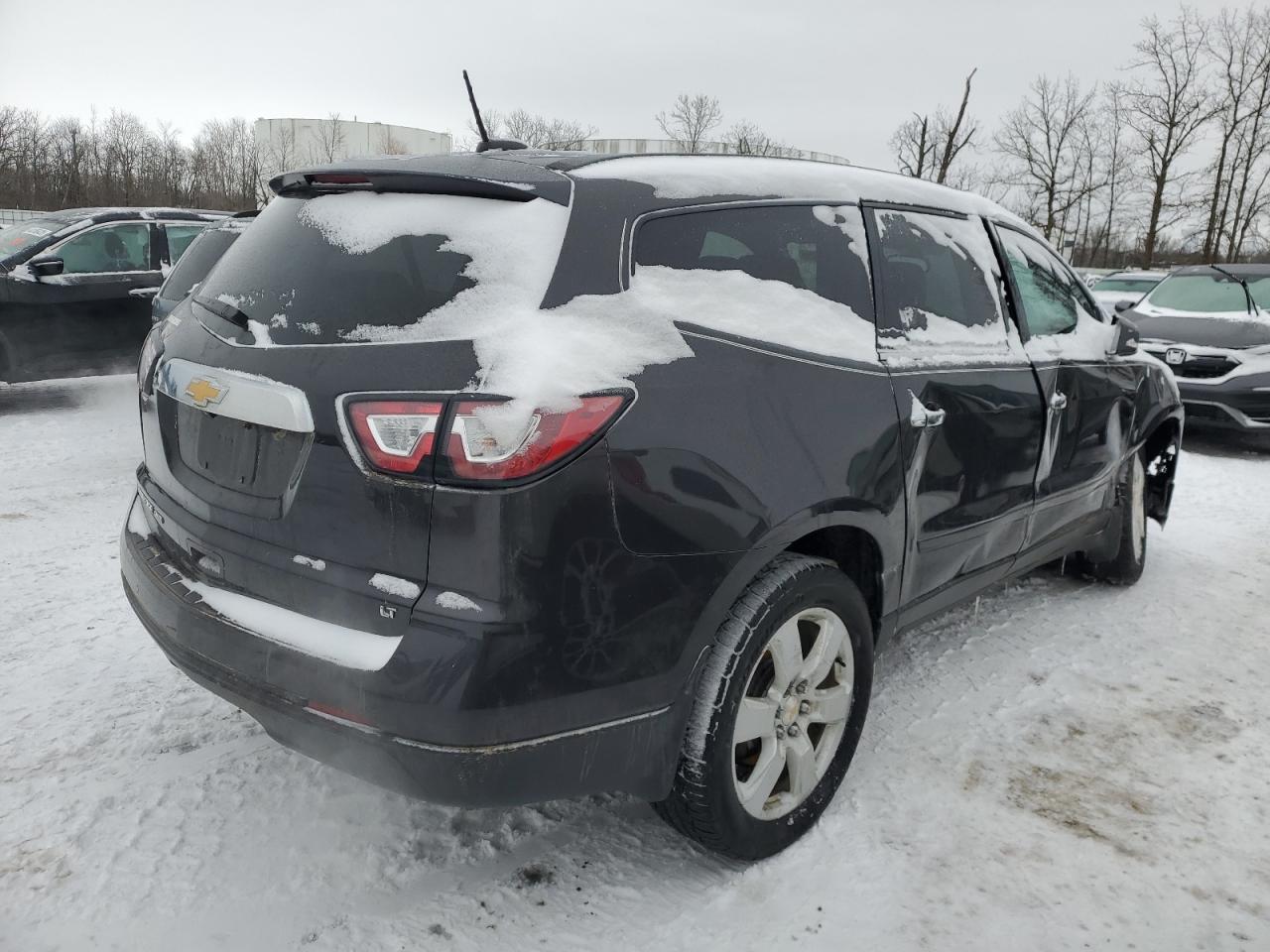 2017 Chevrolet Traverse - Image 3