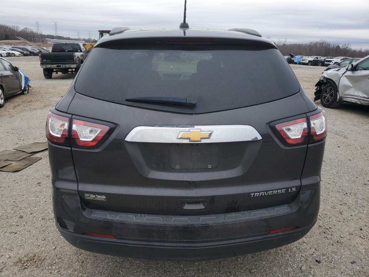 1GNKRFED4GJ319006 CHEVROLET TRAVERSE 2016