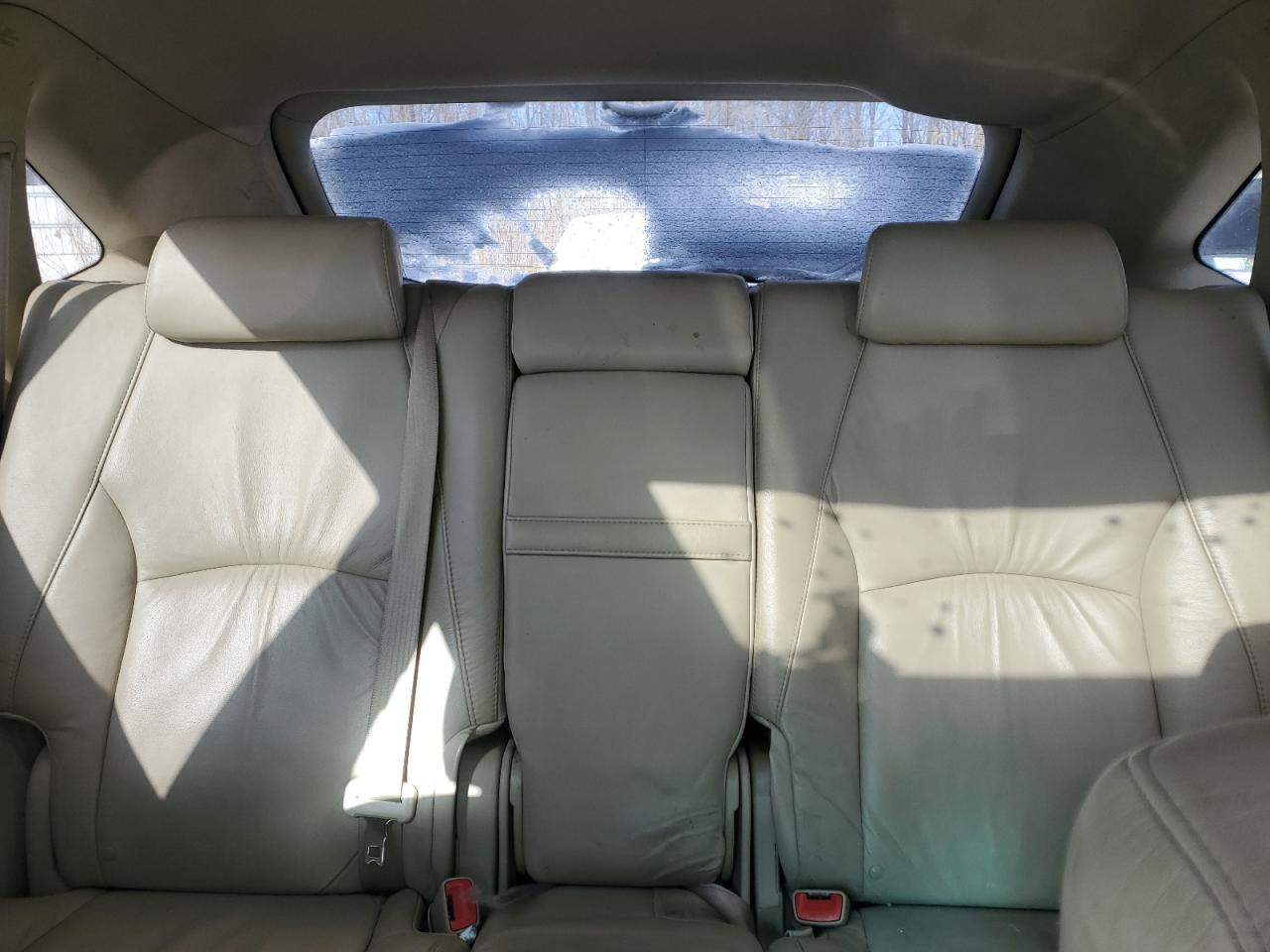 2005 Lexus RX - Image 10