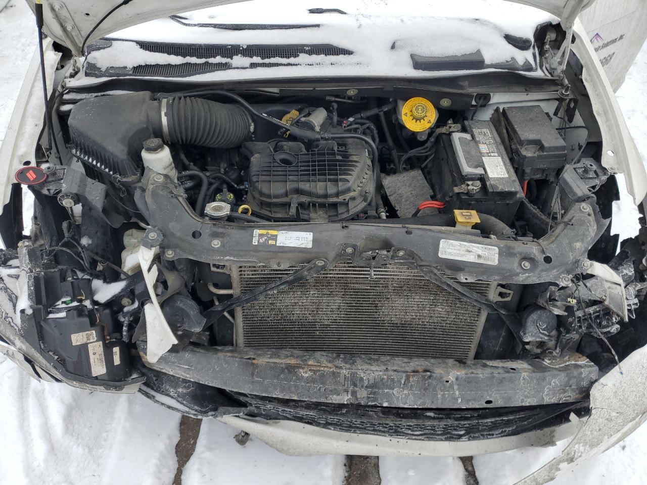 2019 Dodge Caravan - Image 12