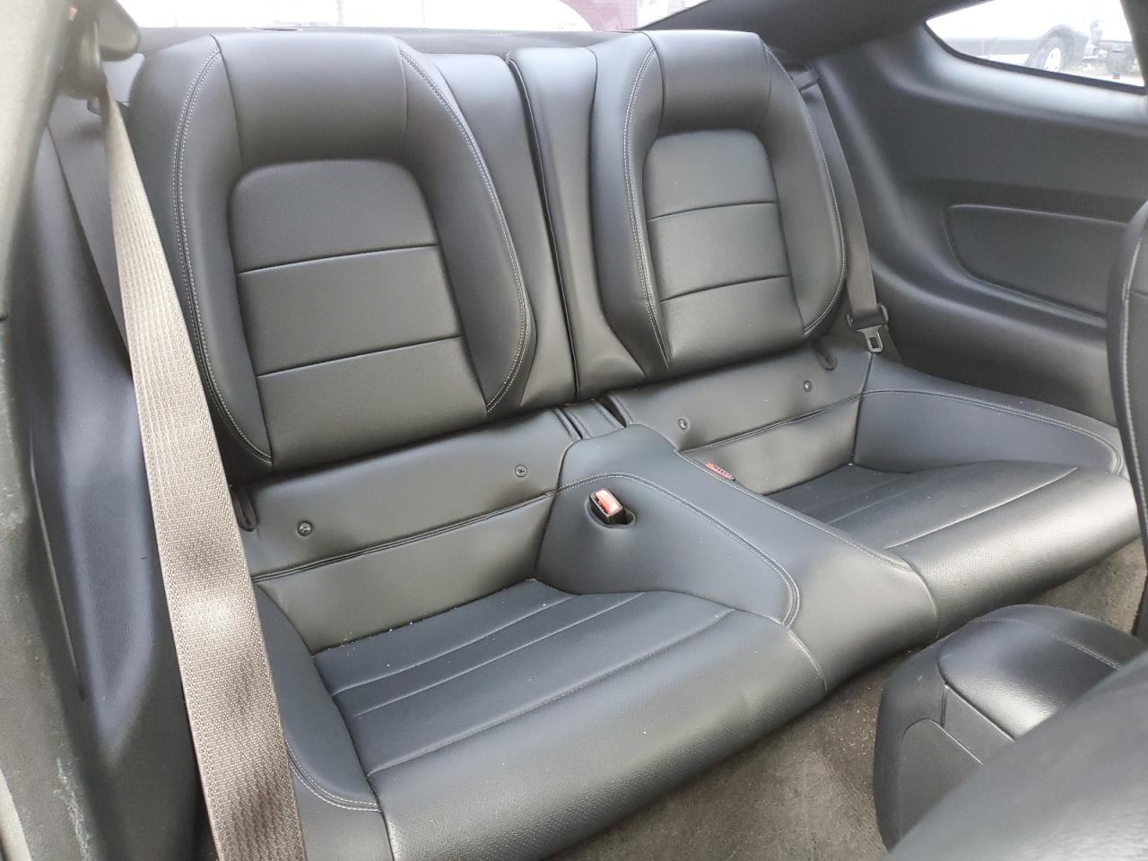 2015 Ford Mustang - Image 10