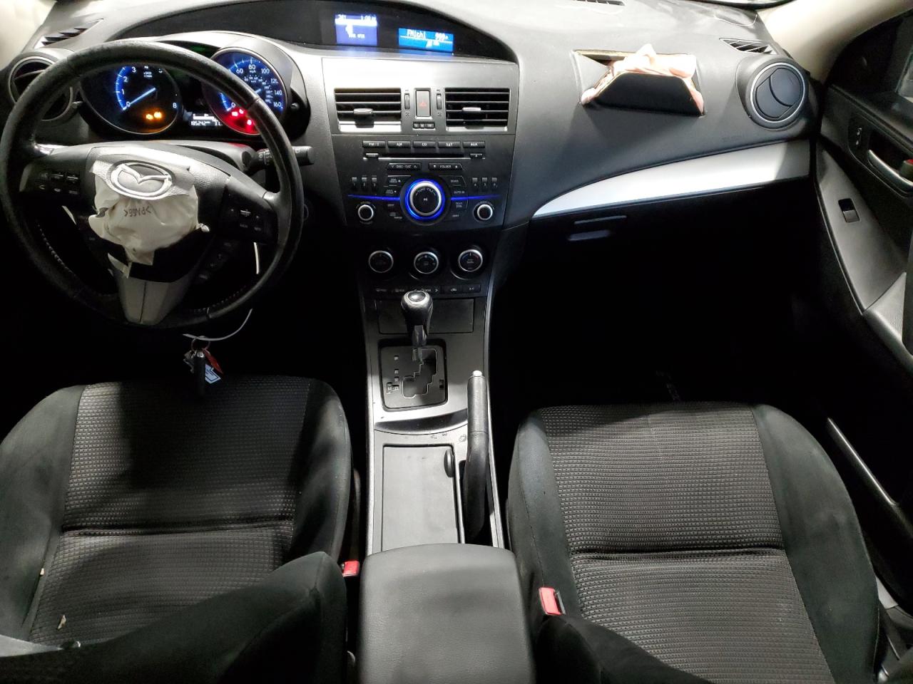 2013 Mazda 3 - Image 8