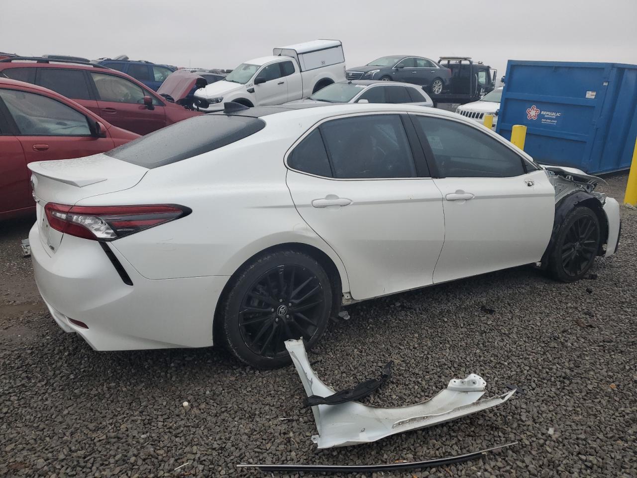 2021 Toyota Camry - Image 3