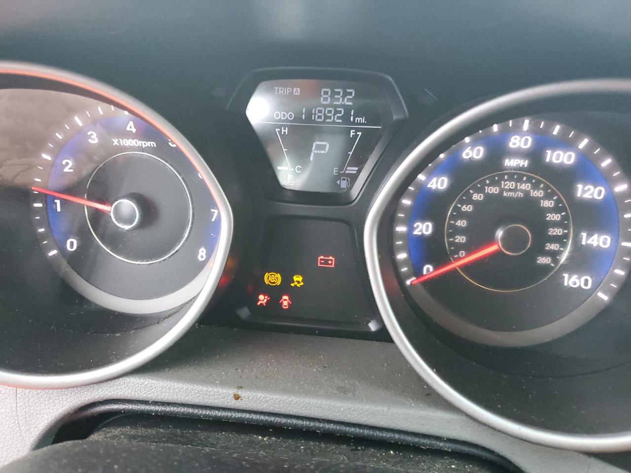 2013 Hyundai Elantra - Image 9
