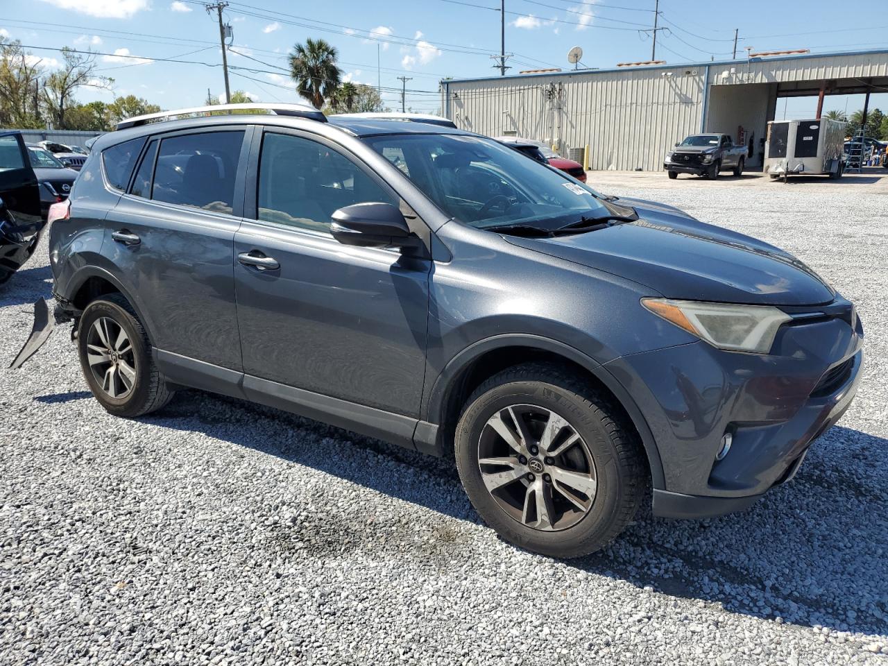 2017 Toyota RAV 4 - Image 4