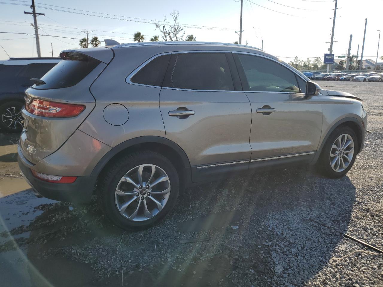 2019 Lincoln MKC - Image 3
