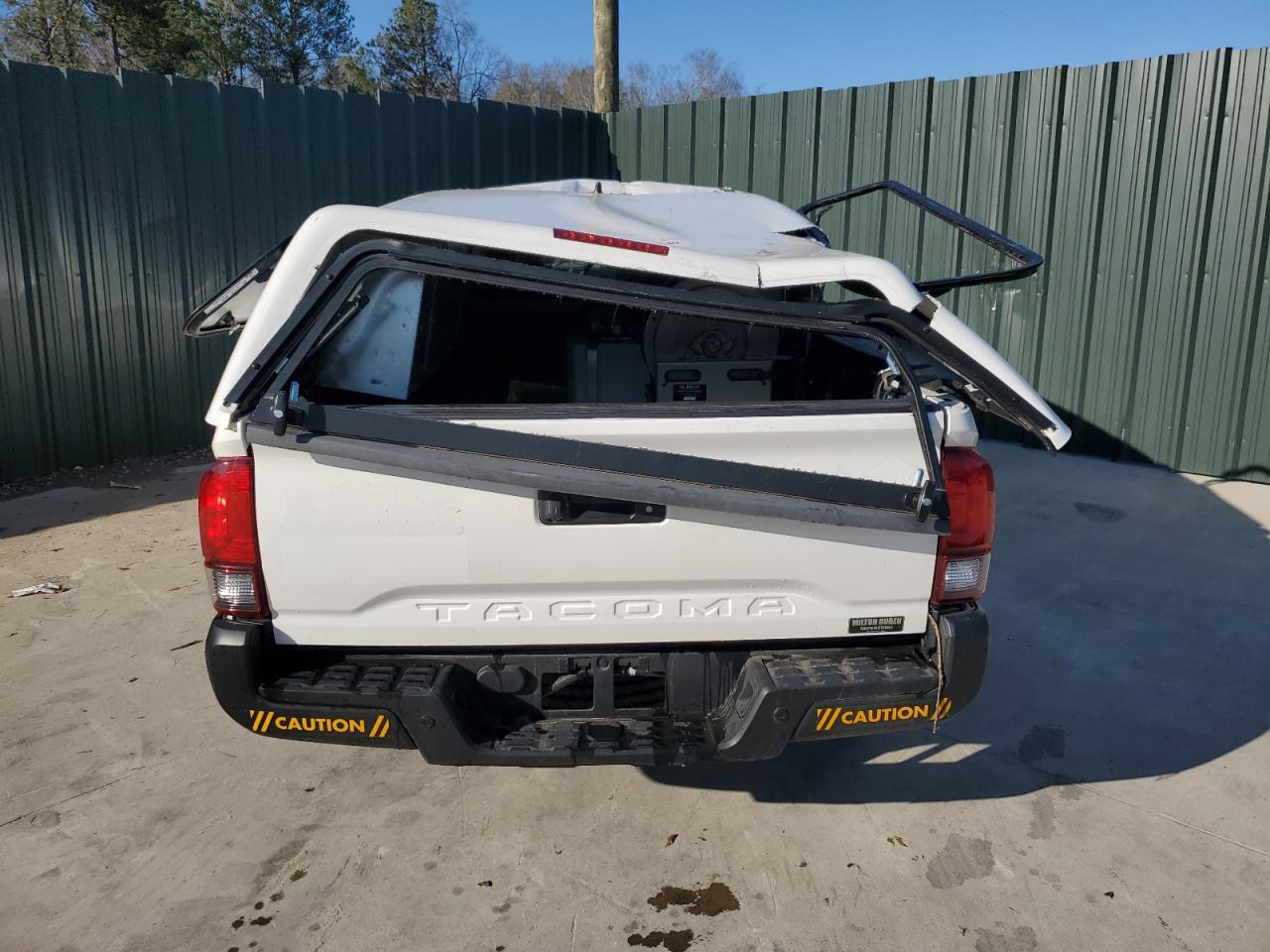 2022 Toyota Tacoma - Image 6