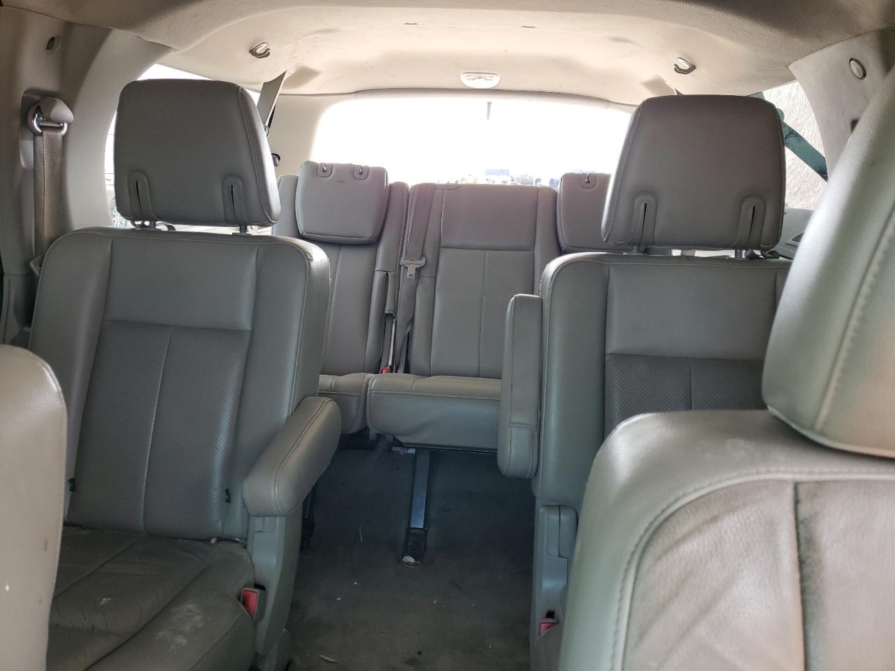 2014 Ford Expedition - Image 10