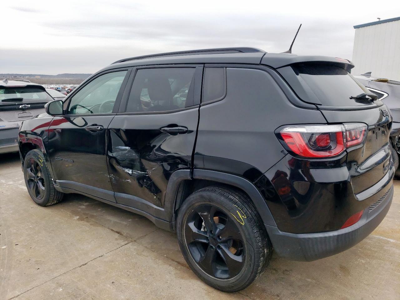 2019 Jeep Compass - Image 2