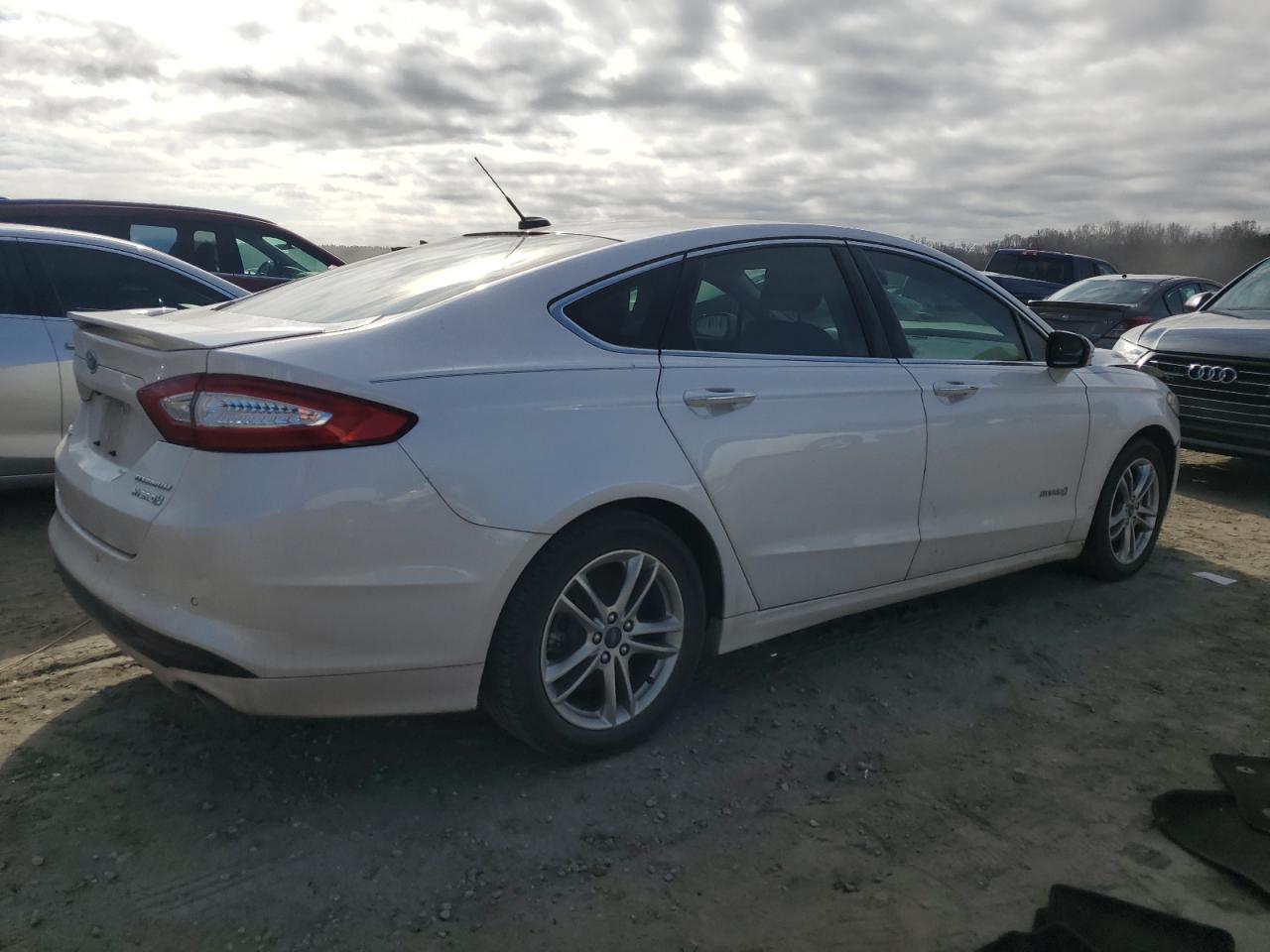 2015 Ford Fusion - Image 3