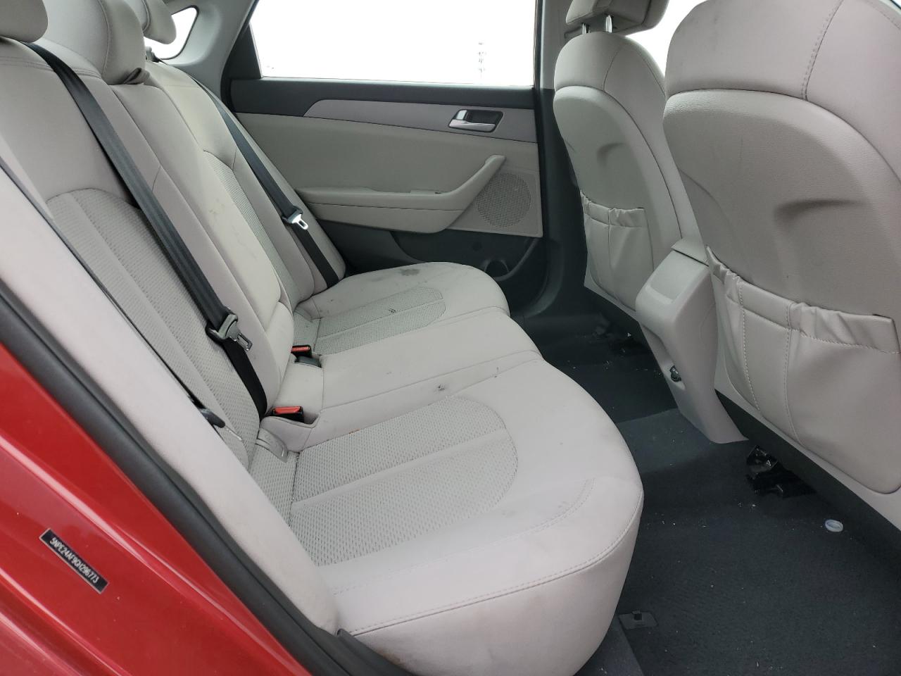 2016 Hyundai Sonata - Image 11