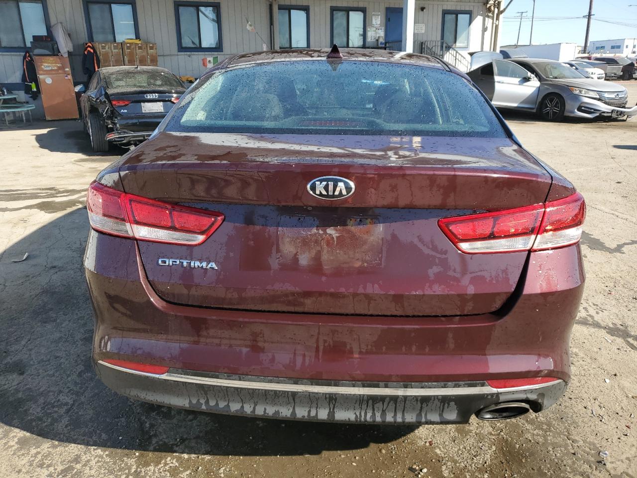 2017 Kia Optima - Image 6