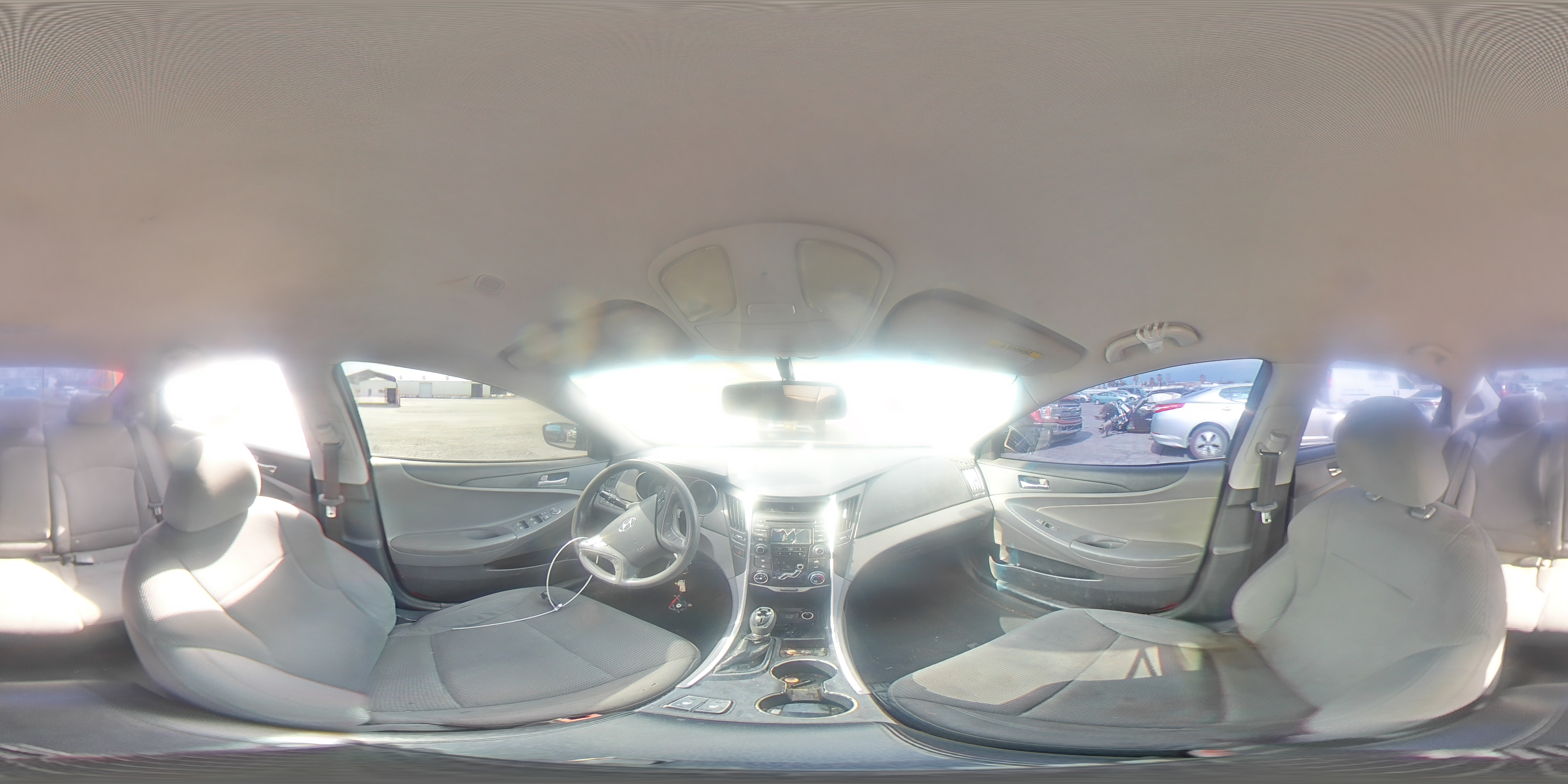 2013 Hyundai Sonata - Image 13