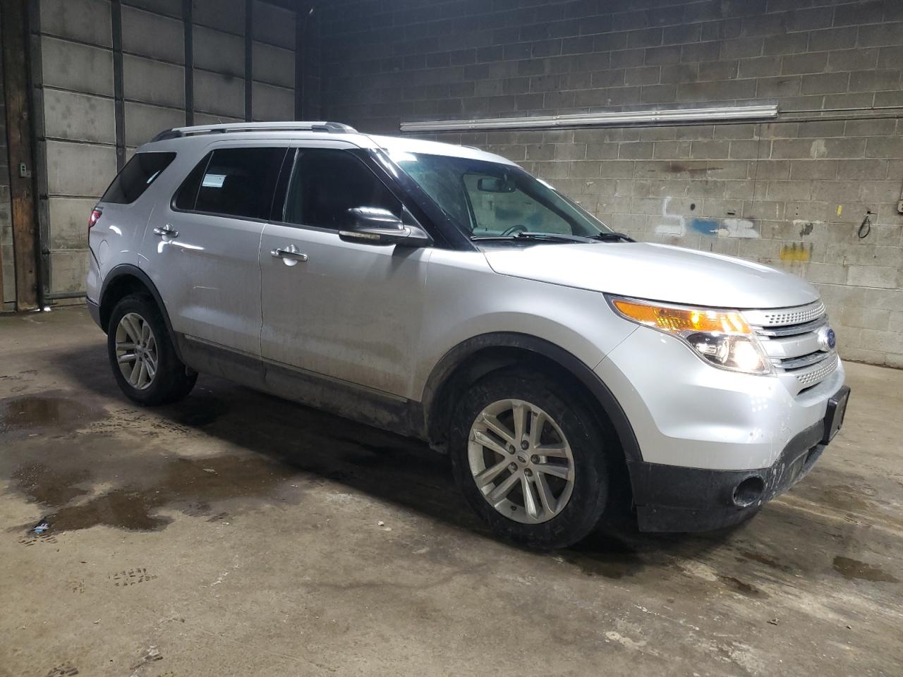 2014 Ford Explorer - Image 4